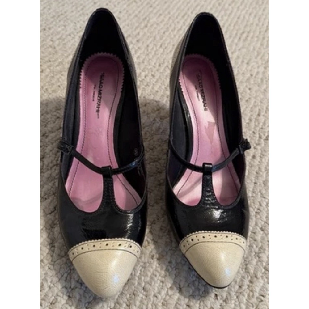Isaac Mizrahi Amelia Retro T-Strap Pump Heels Black Cream Sz 9.5